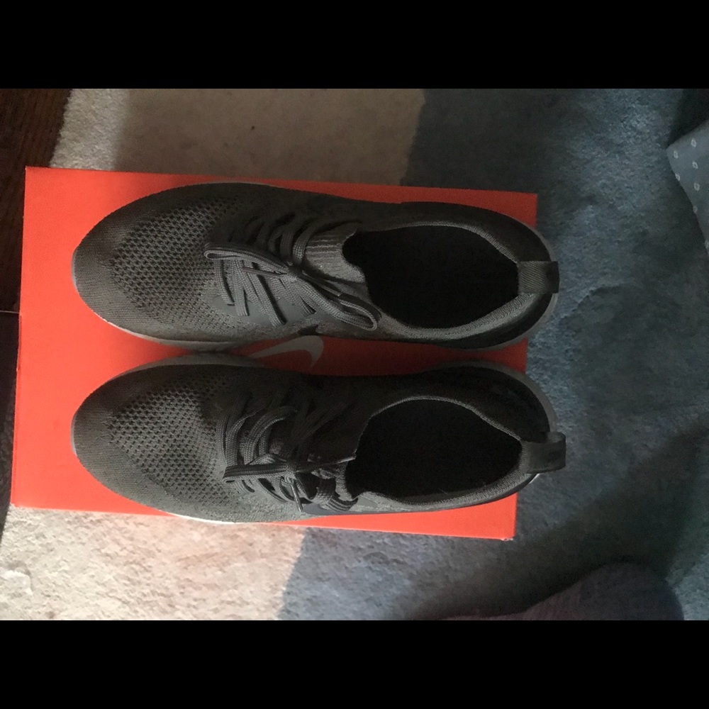 Nike epic reacts
